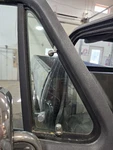 Used Front Right Door Vent Glass Fits: 1990 Dodge 250 Pickup. Price: $179.00.