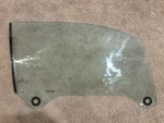 2014 - 2021 Bmw I3S I01 Front Right Passenger Side Door Window Glass Oem Used. Price: $108.00.