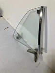 1969-70 Mustang Fastback Mach Boss Oem Rh Carlite Quarter Glass W/pivot Brkt Used. Price: $89.00.