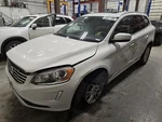 Driver Front Door Glass Water Repellent XC60 Fits 09-13 Volvo Series 1568726 Used. Price: $159.50.