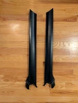 2010 2016 Land Rover LR4 Oem Windshield Molding Trim Left & Right Sides Used. Price: $75.00.