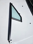 84-96 Oem Jeep Cherokee Xj Comanche Passenger Front Fixed Vent Window Mint Used. Price: $46.88.