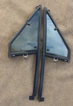 Jeep Cherokee Xj 84-96 Opening Front Door Vent Wing Windows 86-92 Comanche Mj Used. Price: $359.95.