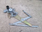 2001 Toyota Yaris 1.5 Sport 3DR NCP13 MK1 Left Electric Window Regulator Used. Price: $40.82.